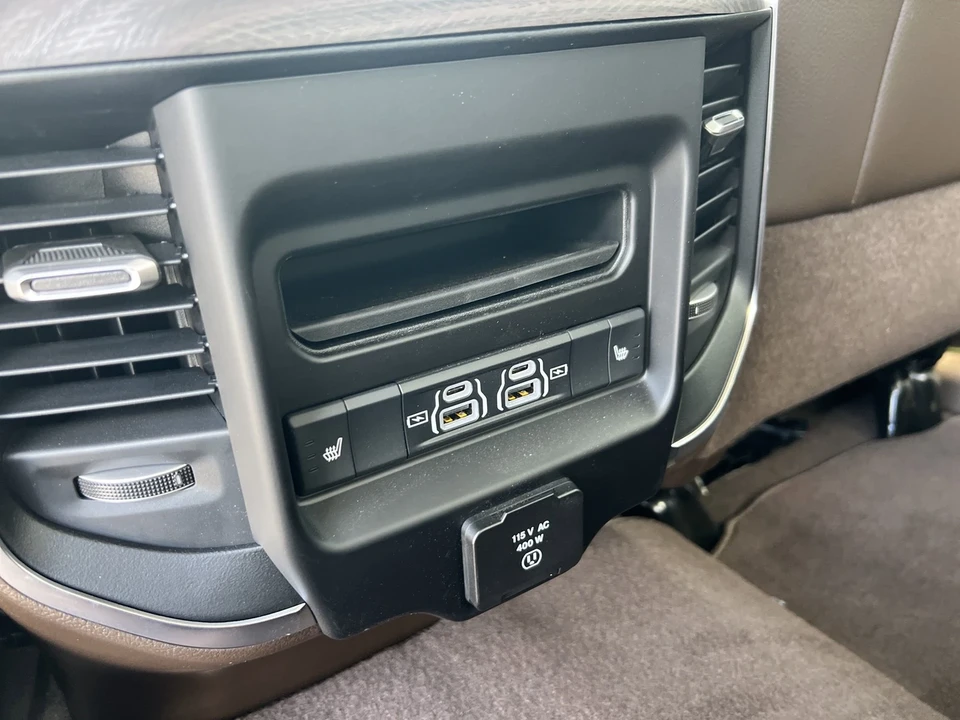 2025 Ram 2500 - Image 17 of 21