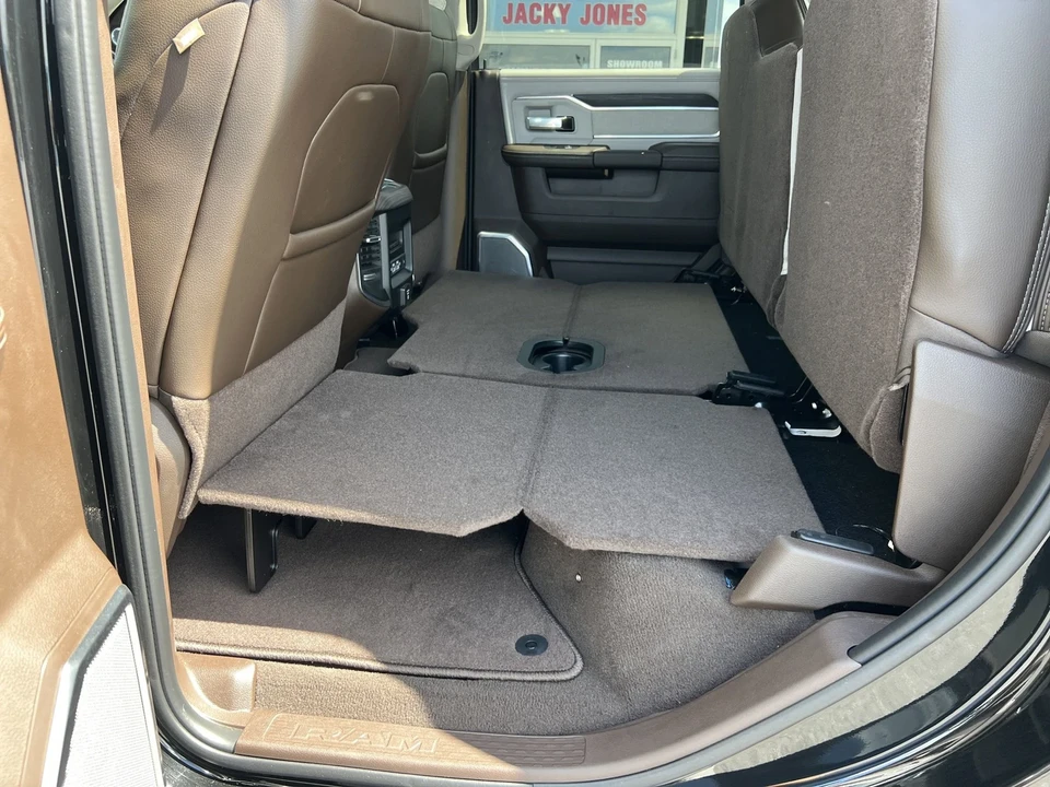 2025 Ram 2500 - Image 18 of 21