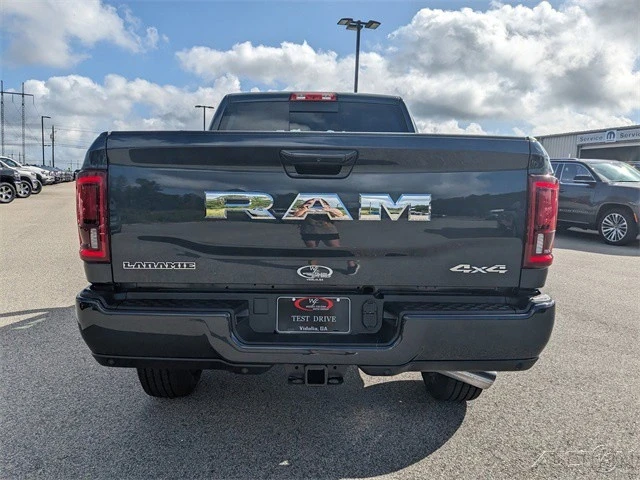 2025 Ram 2500 - Image 5 of 12