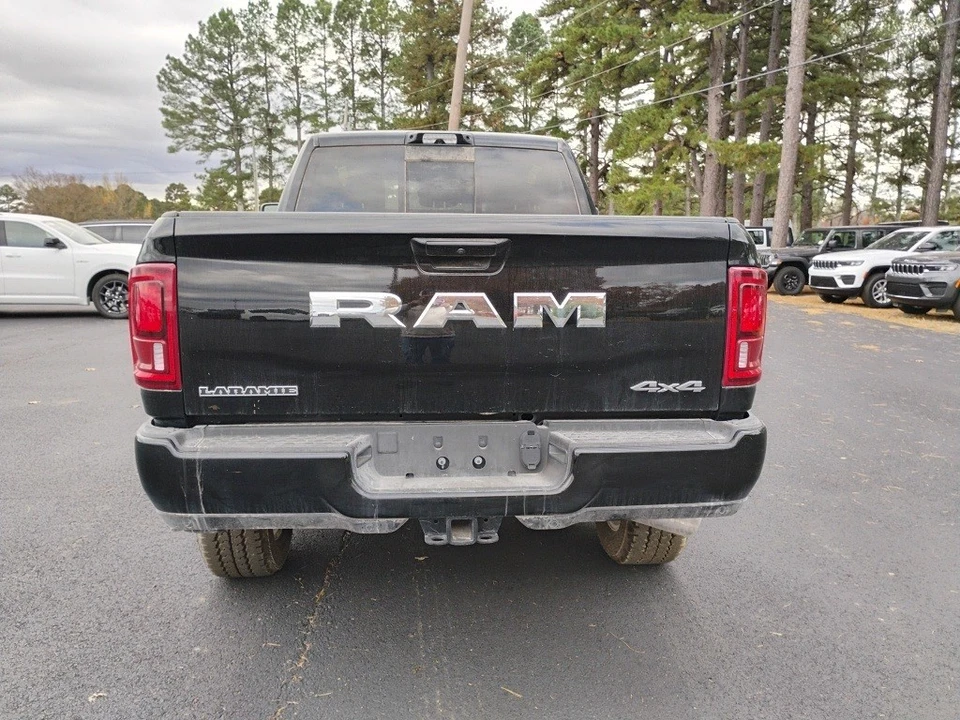 2025 Ram 2500 - Image 6 of 12