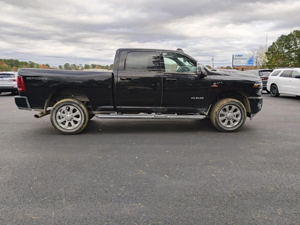 2025 Ram 2500 - Image 4 of 12