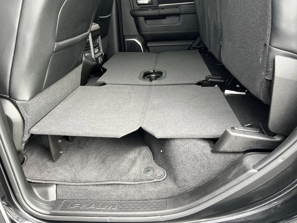 2025 Ram 2500 - Image 14 of 31