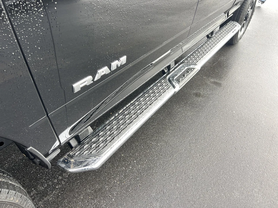 2025 Ram 2500 - Image 17 of 31