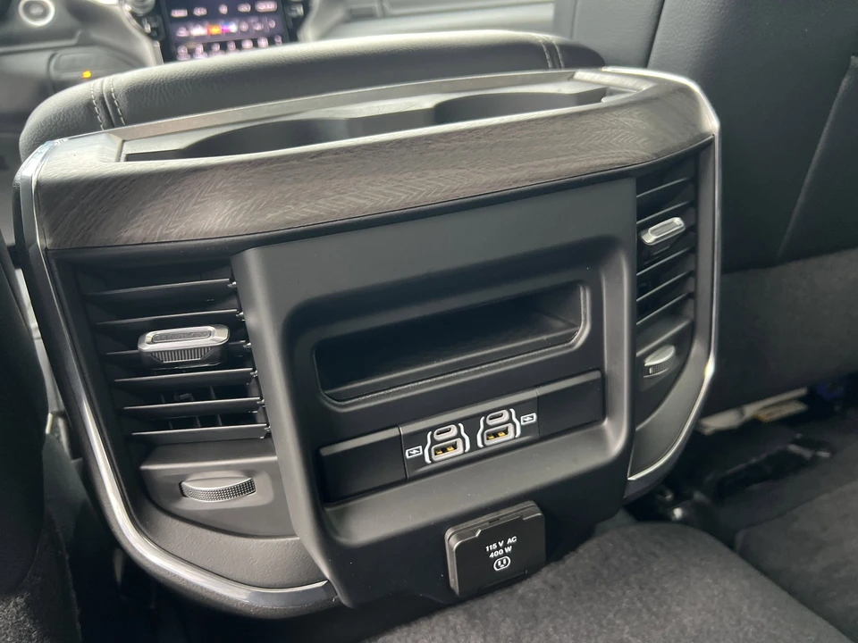 2025 Ram 2500 - Image 15 of 31