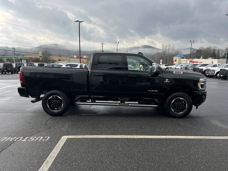 2025 Ram 2500 - Image 4 of 12