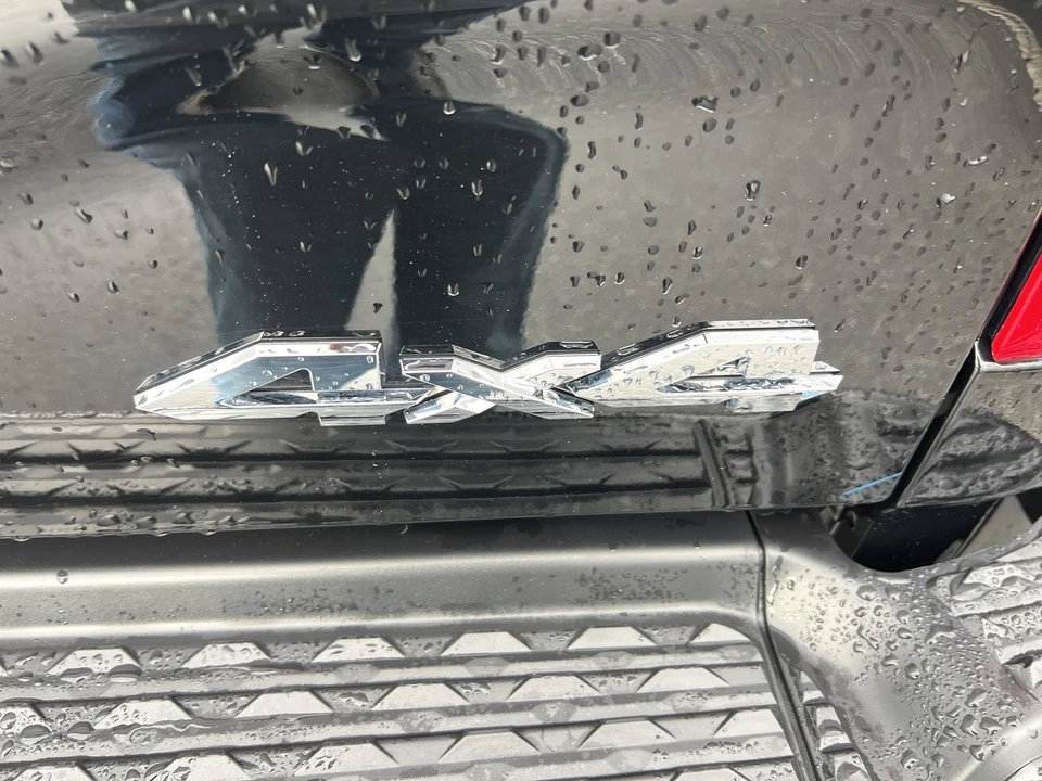 2025 Ram 2500 - Image 7 of 31