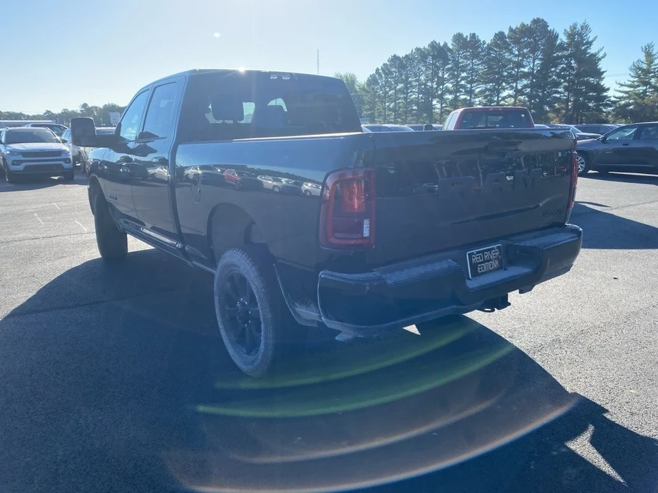2025 Ram 2500 - Image 7 of 12