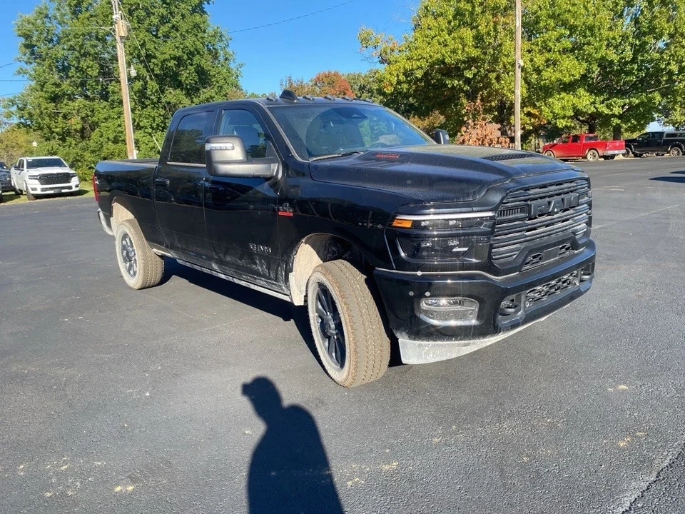 2025 Ram 2500 - Image 3 of 12