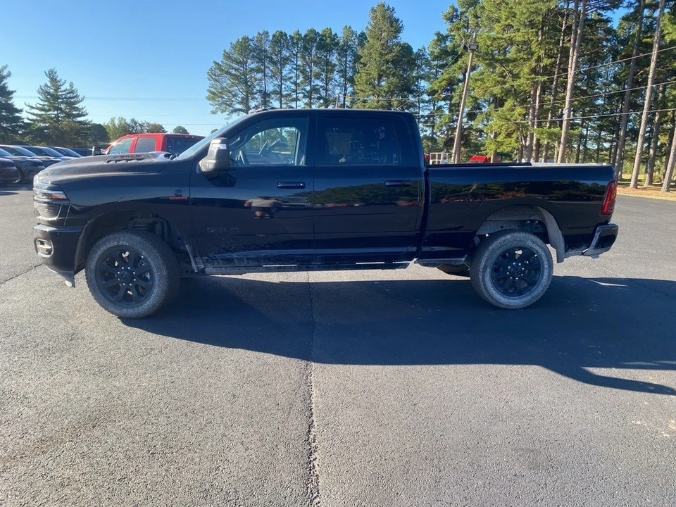 2025 Ram 2500 - Image 8 of 12