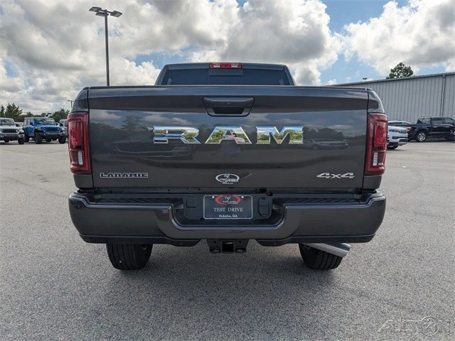 2025 Ram 2500 - Image 5 of 12