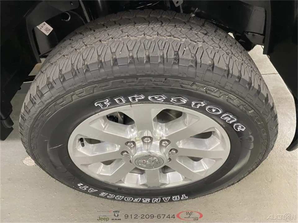 2025 Ram 2500 - Image 4 of 12