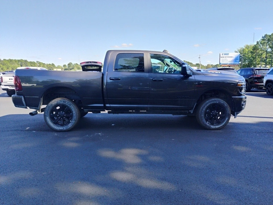 2025 Ram 2500 - Image 4 of 12