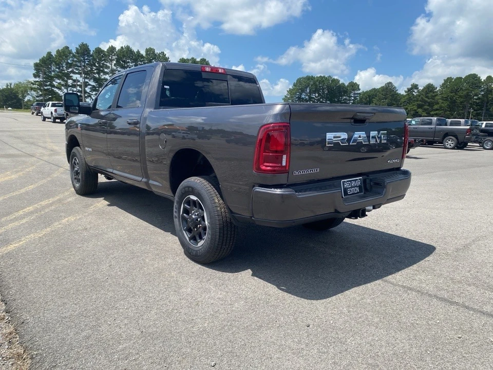 2025 Ram 2500 - Image 7 of 12
