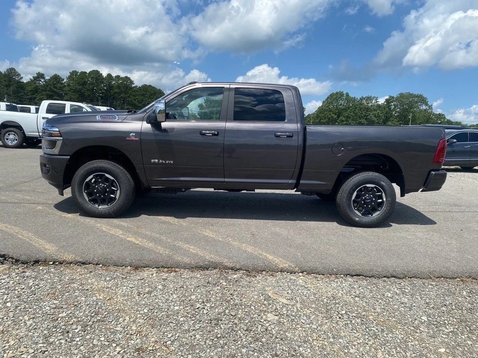 2025 Ram 2500 - Image 8 of 12