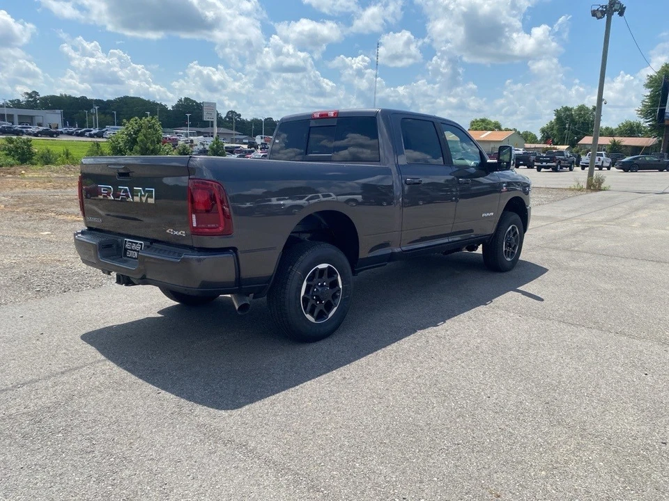 2025 Ram 2500 - Image 5 of 12