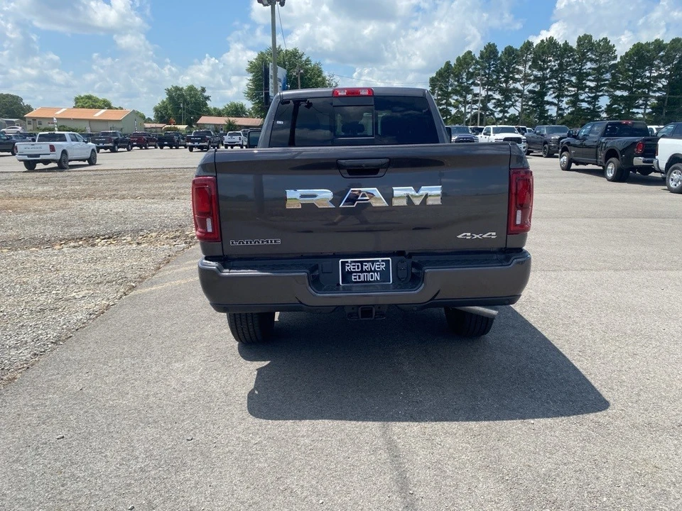 2025 Ram 2500 - Image 6 of 12