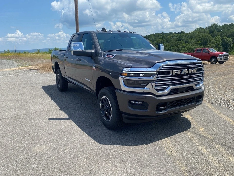 2025 Ram 2500 - Image 3 of 12