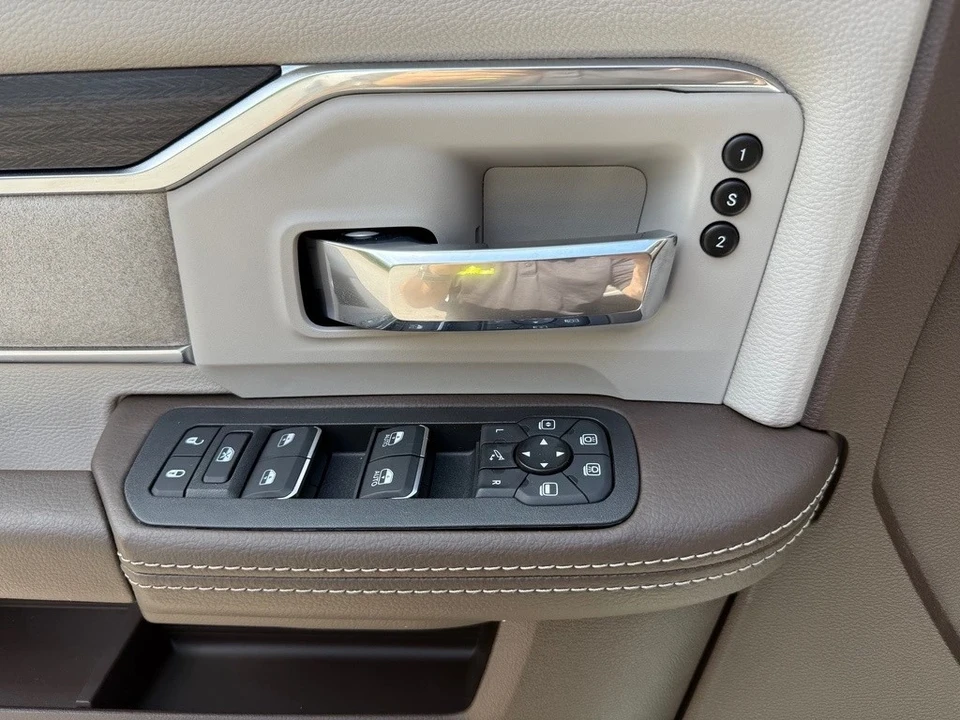2025 Ram 2500 - Image 15 of 21