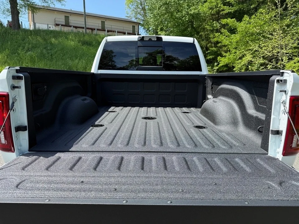 2025 Ram 2500 - Image 9 of 12