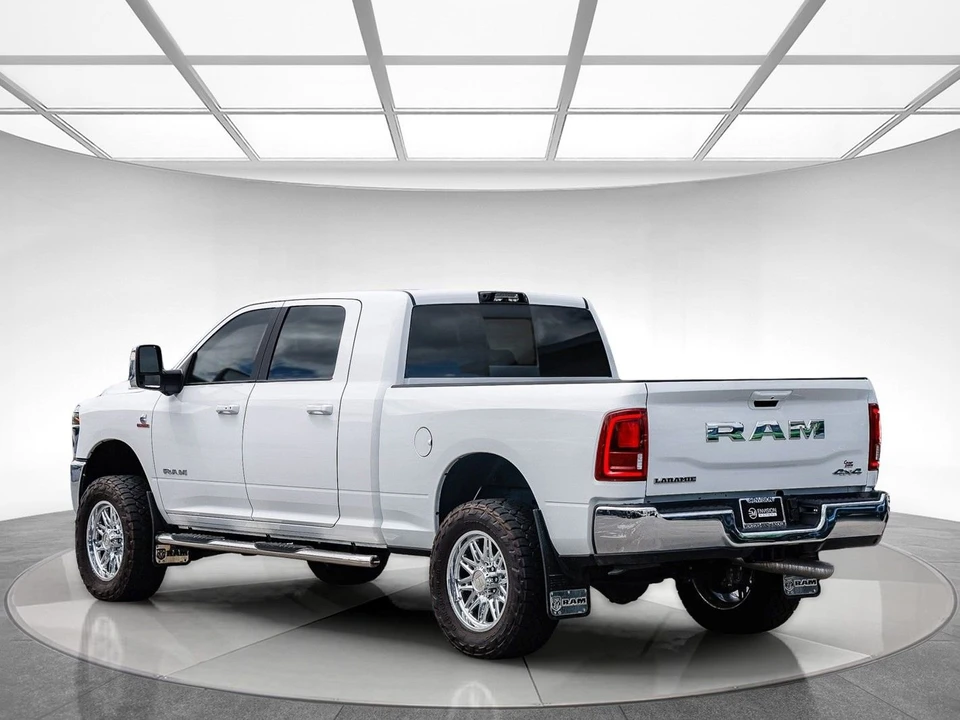 2025 Ram 2500 - Image 2 of 31