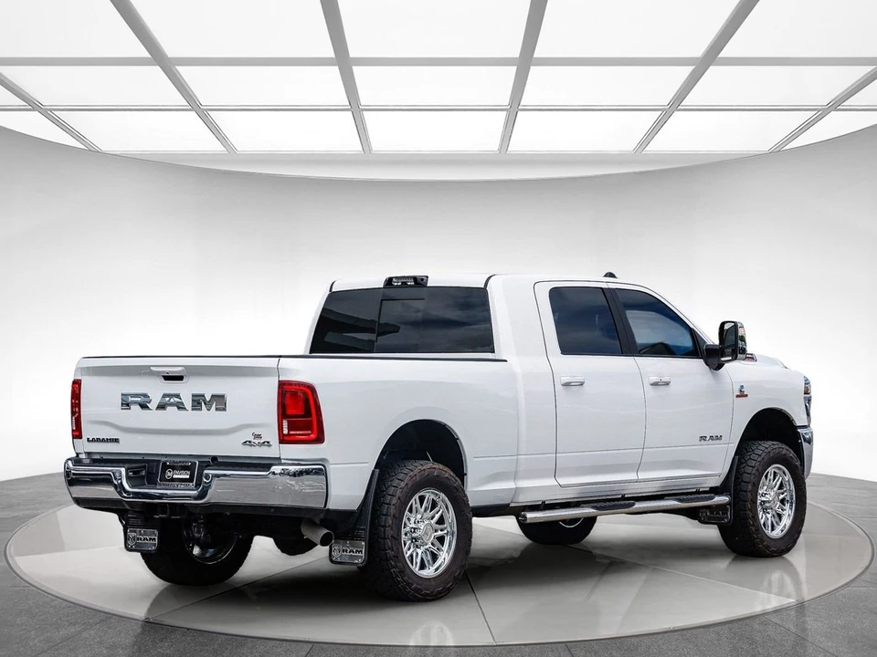 2025 Ram 2500 - Image 4 of 31