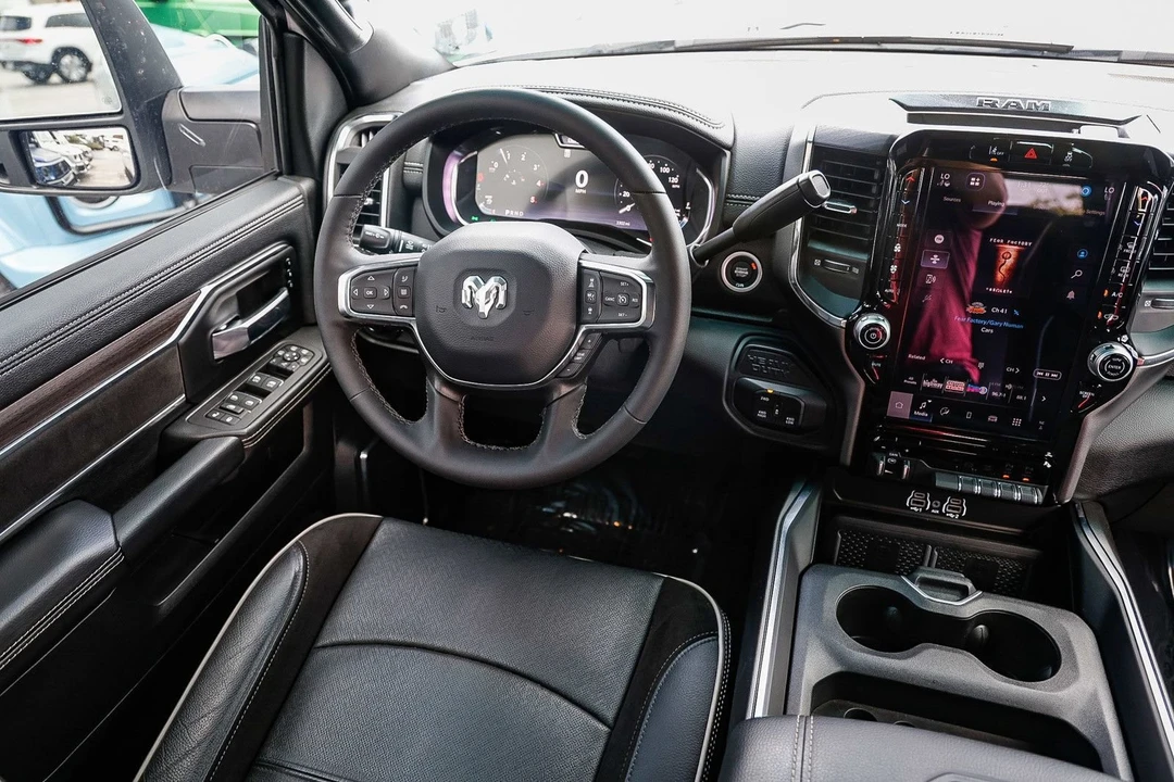 2025 Ram 2500 - Image 14 of 31