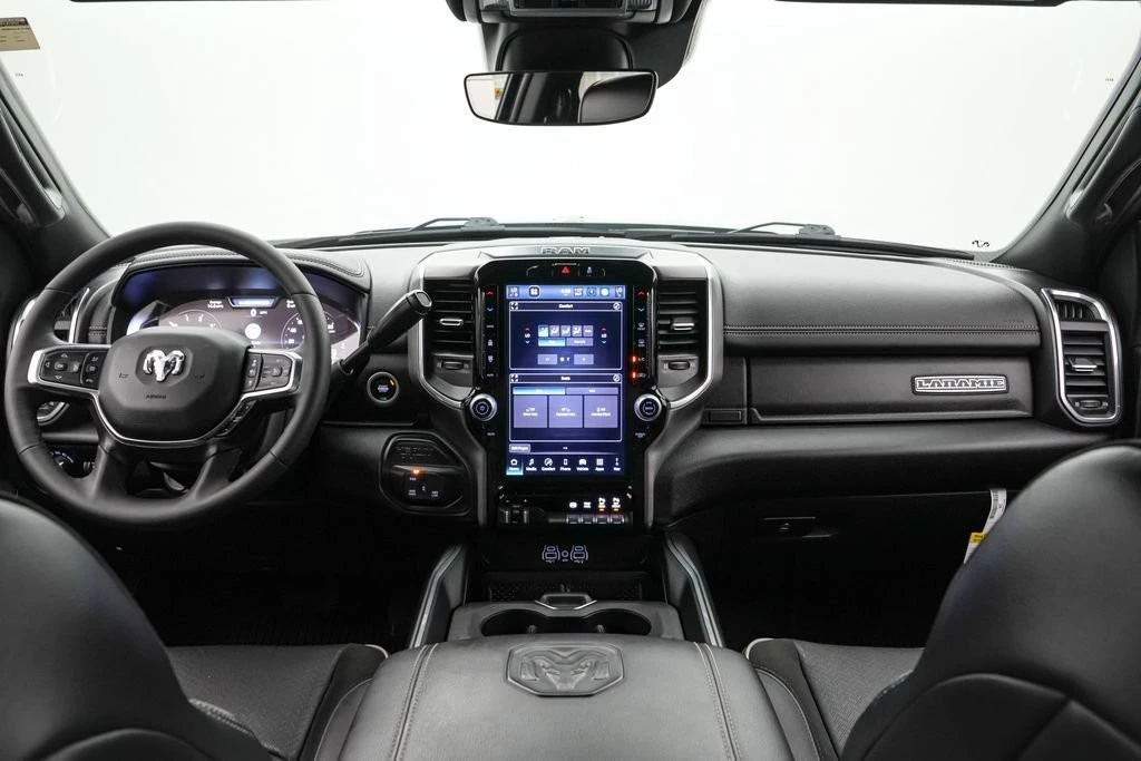 2025 Ram 2500 - Image 16 of 28