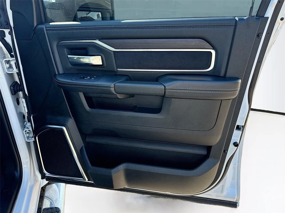 2025 Ram 2500 - Image 16 of 16