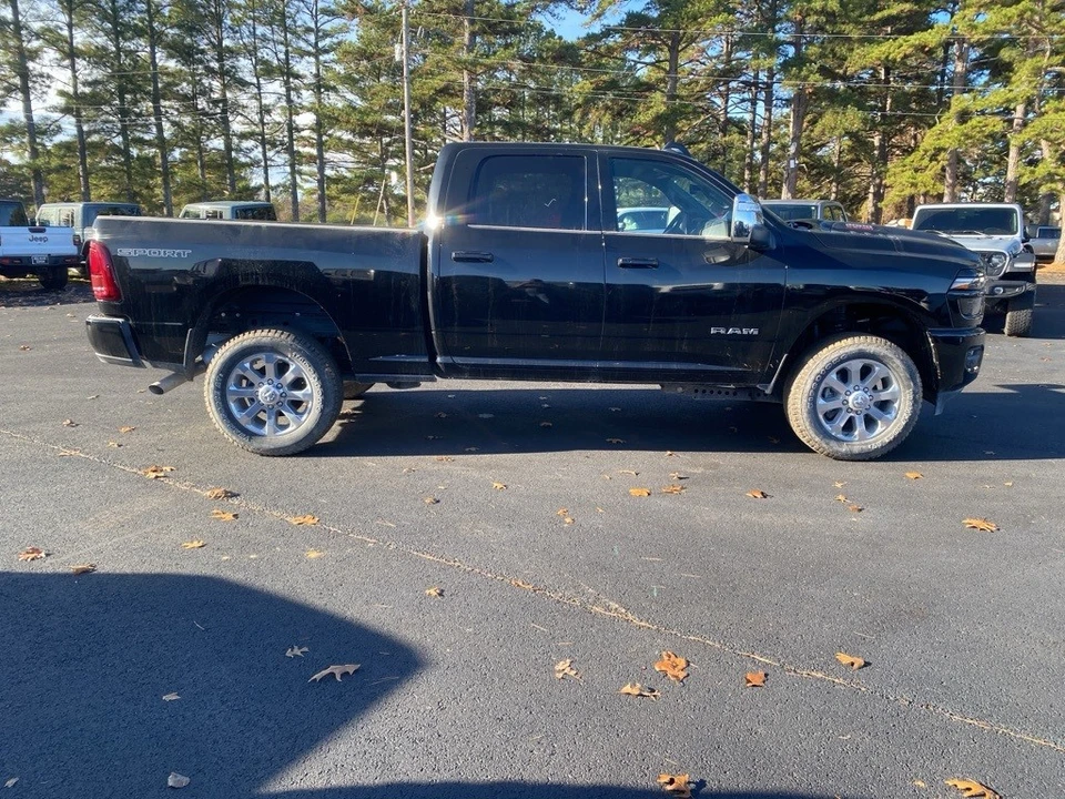 2025 Ram 2500 - Image 4 of 12
