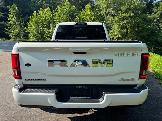 2025 Ram 2500 - Image 7 of 31