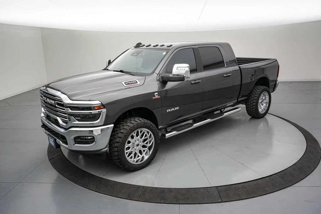 2025 Ram 2500 - Image 10 of 28