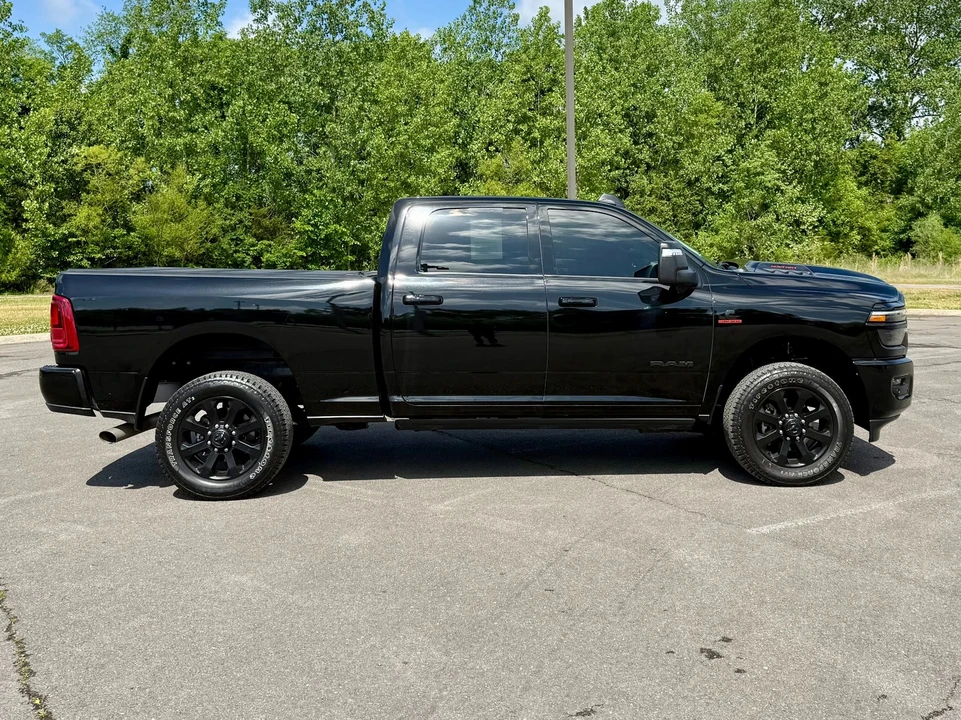 2025 Ram 2500 - Image 7 of 31