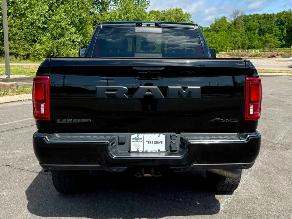 2025 Ram 2500 - Image 5 of 31