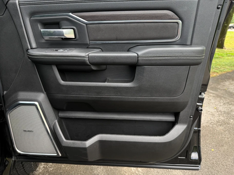2025 Ram 2500 - Image 29 of 31
