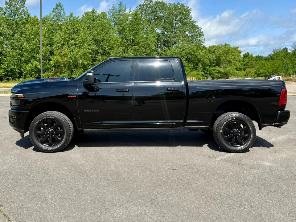2025 Ram 2500 - Image 8 of 31