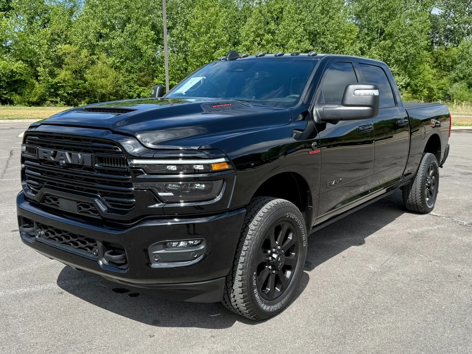 2025 Ram 2500 - Image 2 of 31