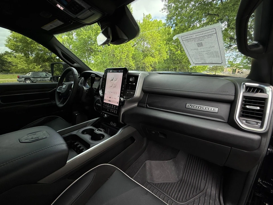 2025 Ram 2500 - Image 25 of 31