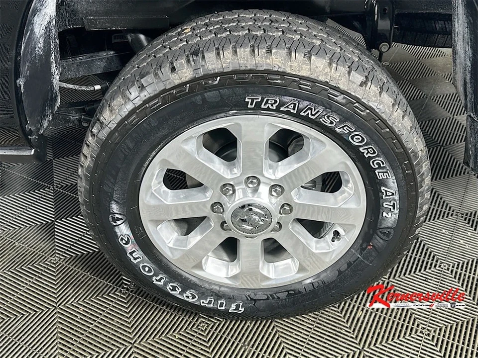 2025 Ram 2500 - Image 17 of 21