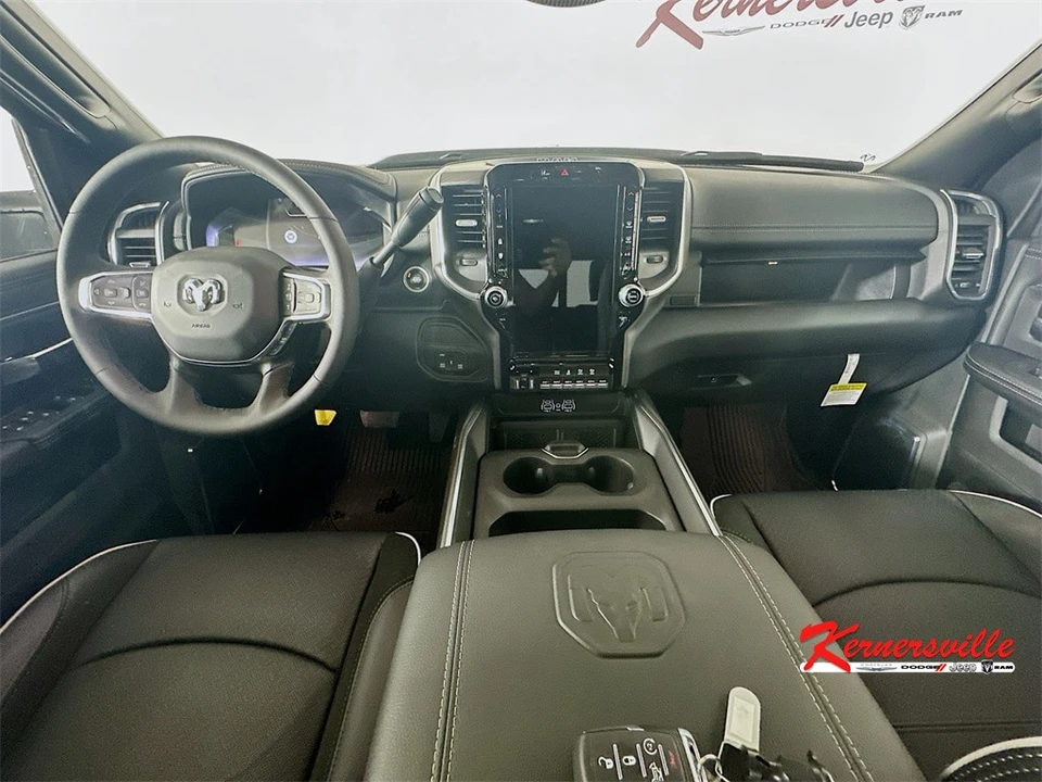 2025 Ram 2500 - Image 9 of 12