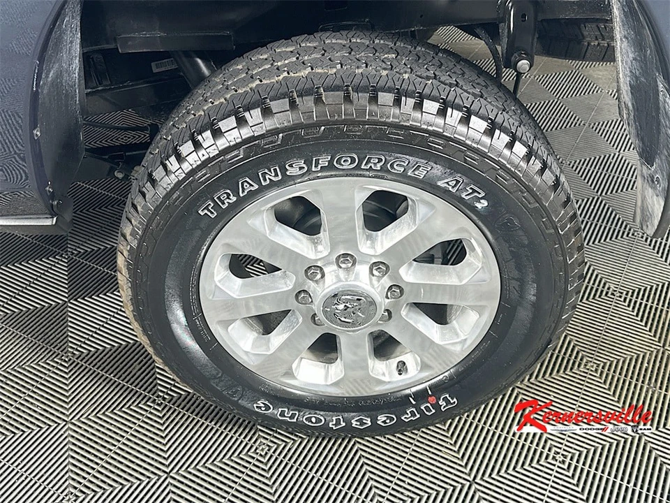 2025 Ram 2500 - Image 17 of 21