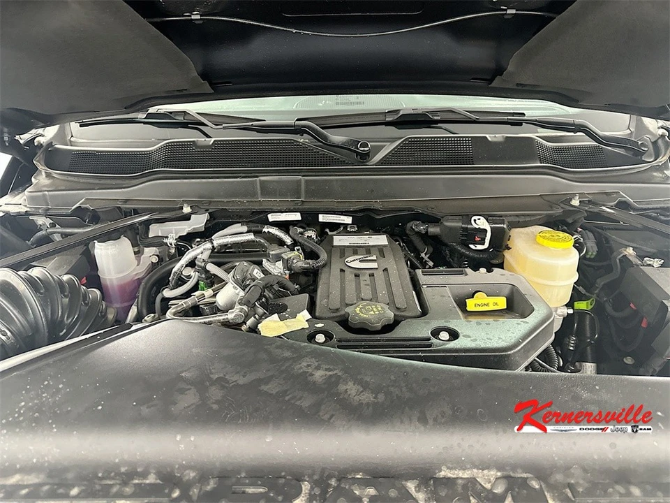 2025 Ram 2500 - Image 18 of 21