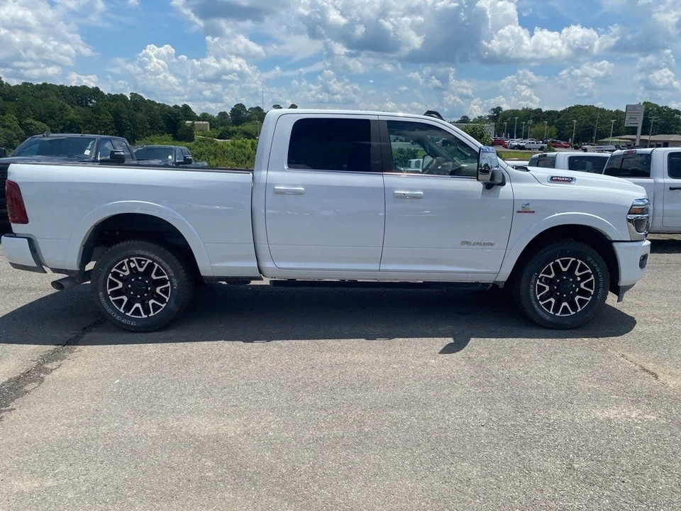 2025 Ram 2500 - Image 4 of 12