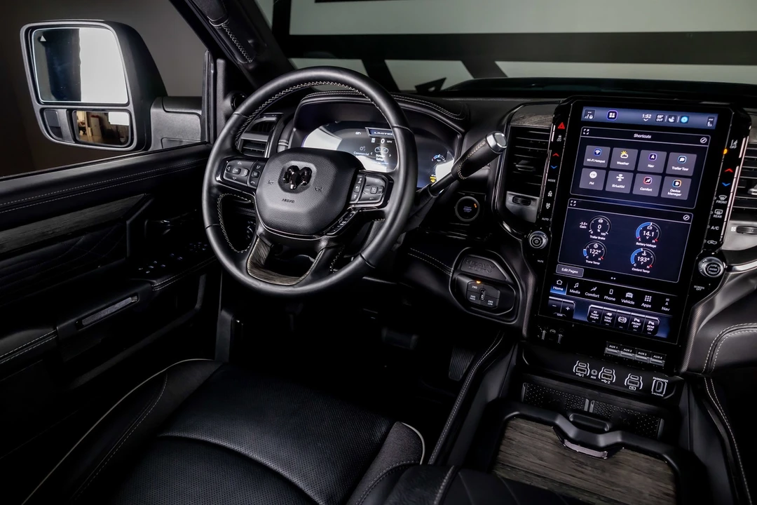 2025 Ram 2500 - Image 7 of 12