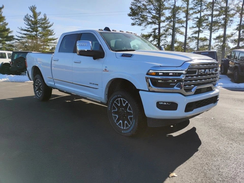 2025 Ram 2500 - Image 3 of 12