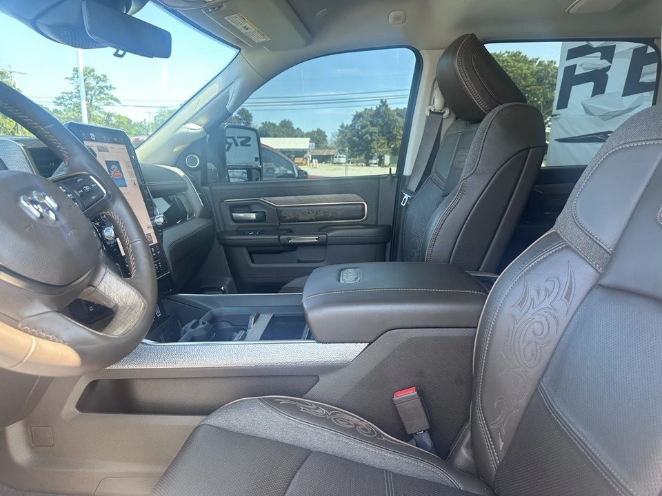 2025 Ram 2500 - Image 3 of 12