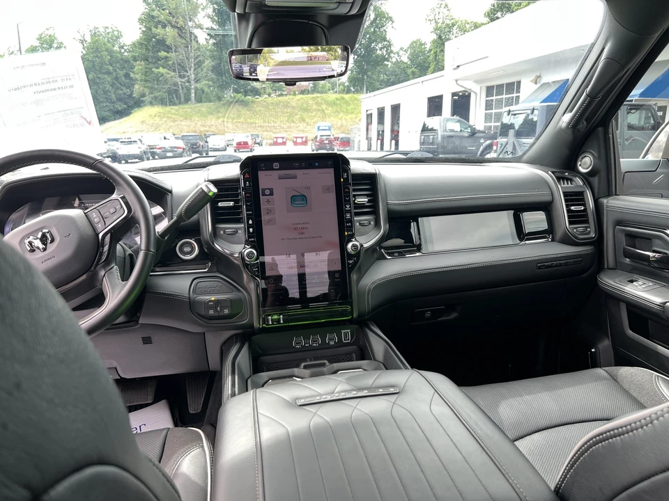 2025 Ram 2500 - Image 21 of 31