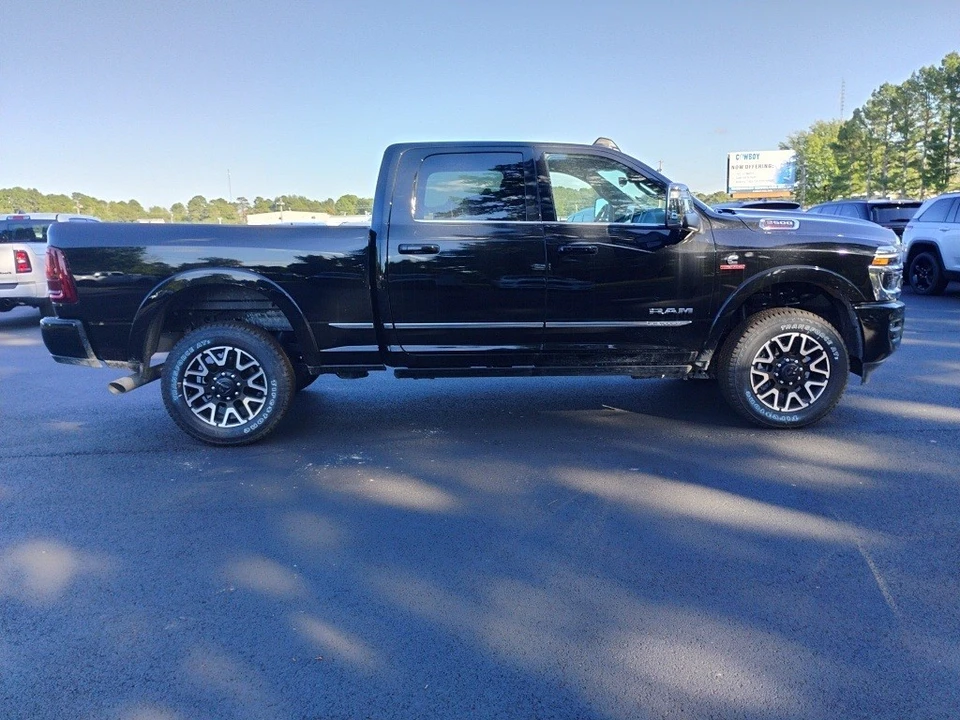 2025 Ram 2500 - Image 4 of 12