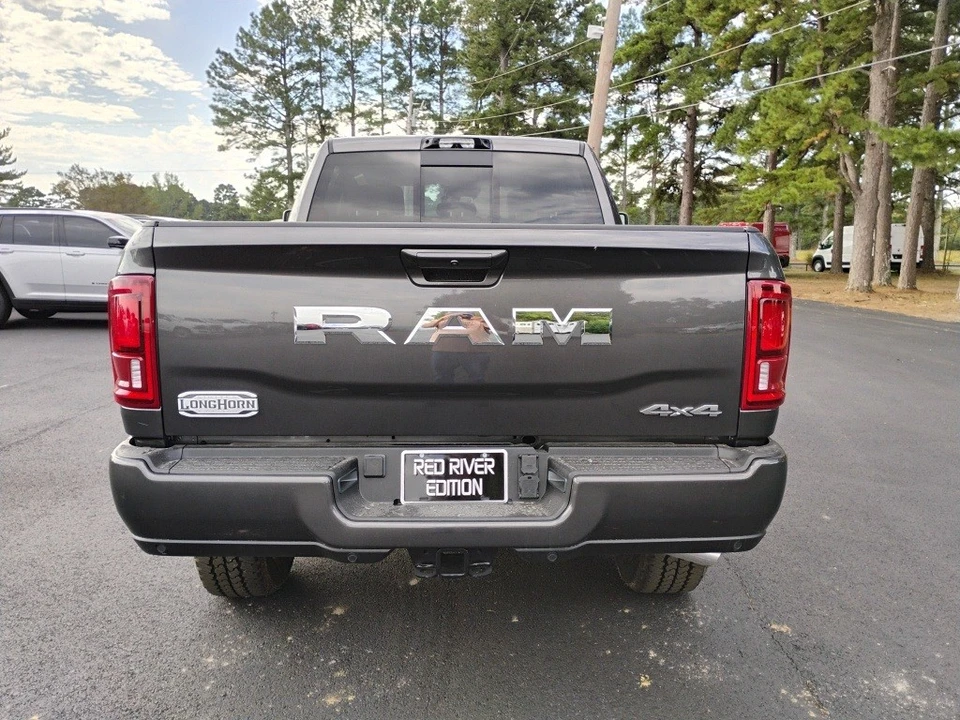 2025 Ram 2500 - Image 6 of 12