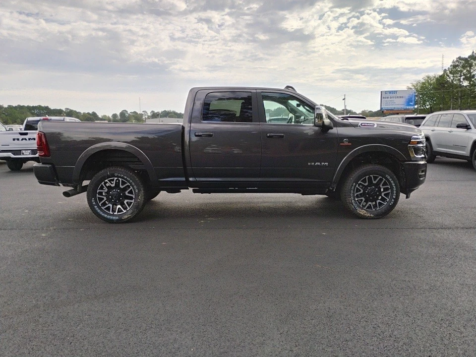 2025 Ram 2500 - Image 4 of 12