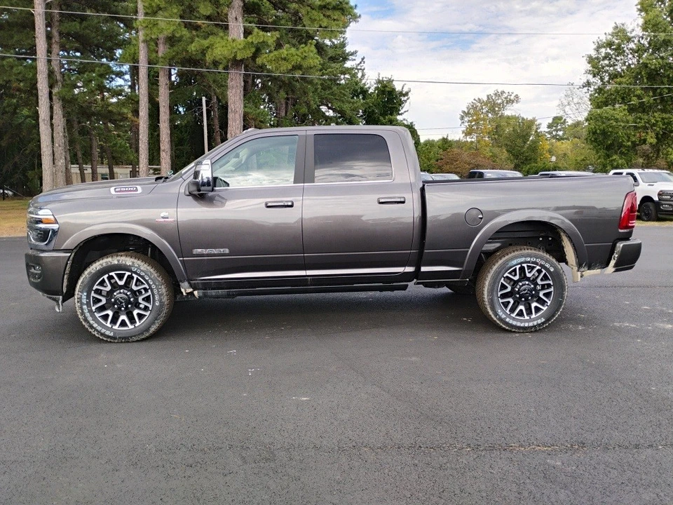 2025 Ram 2500 - Image 8 of 12